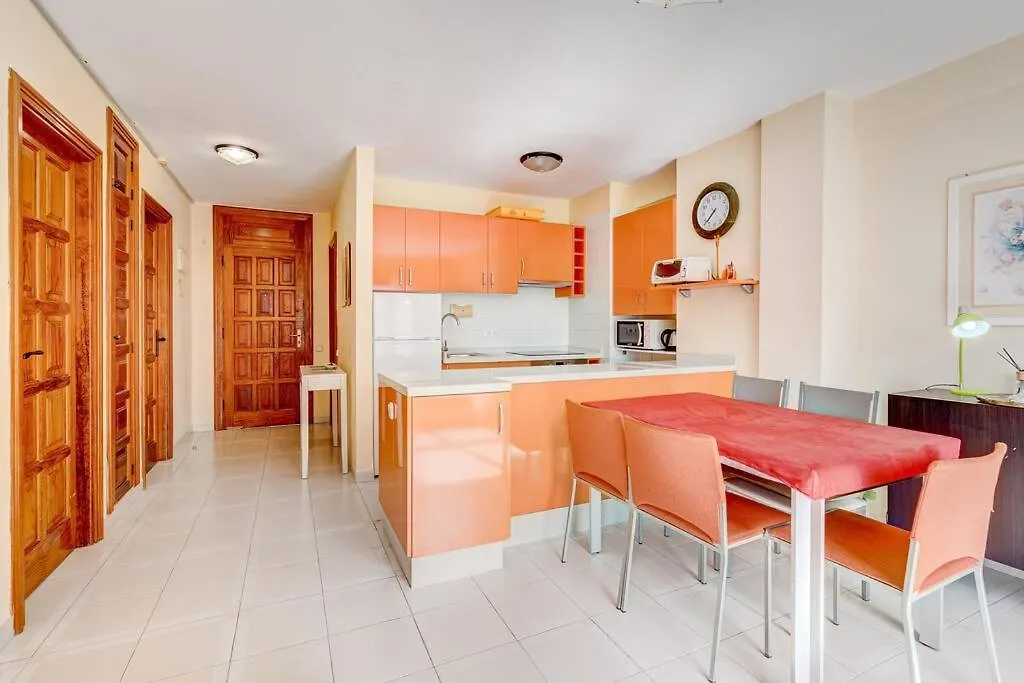 Compostella Beach - 2 Bedroom Arona